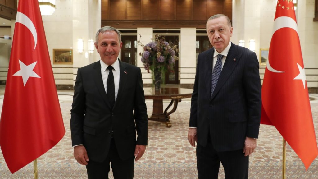 Erdoğan, Avrupa’da faaliyet gösteren bazı STK temsilcilerini sarayda ağırladı