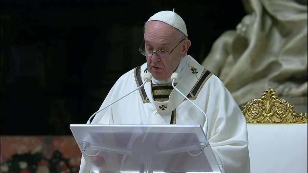 Papa: Kilisenin eşcinsel çiftleri kutsamasına izin veren açıklamam yanlış anlaşıldı