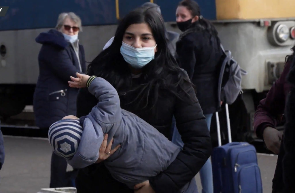 Avrupa’da Ukraynalı mülteci kadınlara fuhuş tuzağı