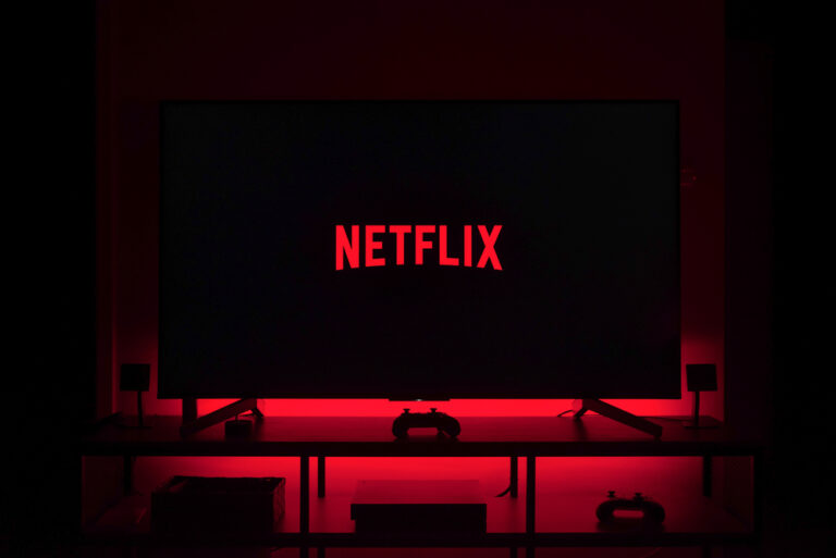Netflix’in şifre paylaşımını yasaklayacağı tarih belli oldu