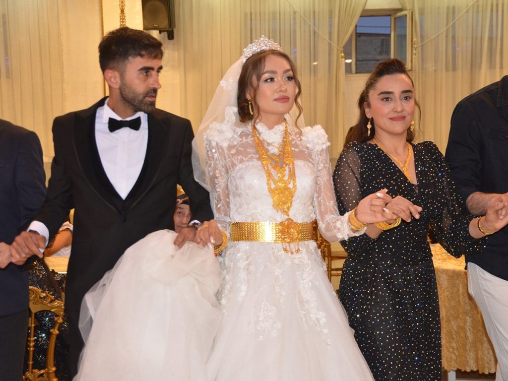 Rusya’dan Hakkari’ye gelin geldi