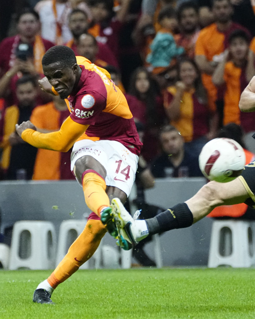 Galatasaray geriye düştüğü maçta Ankaragücü’nü mağlup etti