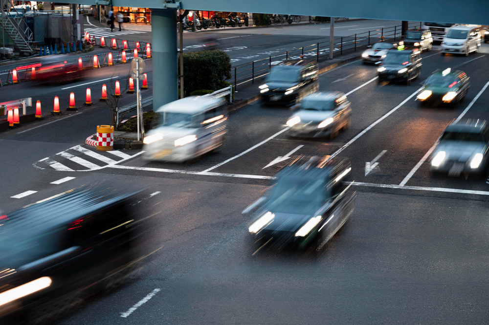 Trafikte yeni kurallar geliyor: Hız sınırı aşanların ehliyeti iptal edilecek