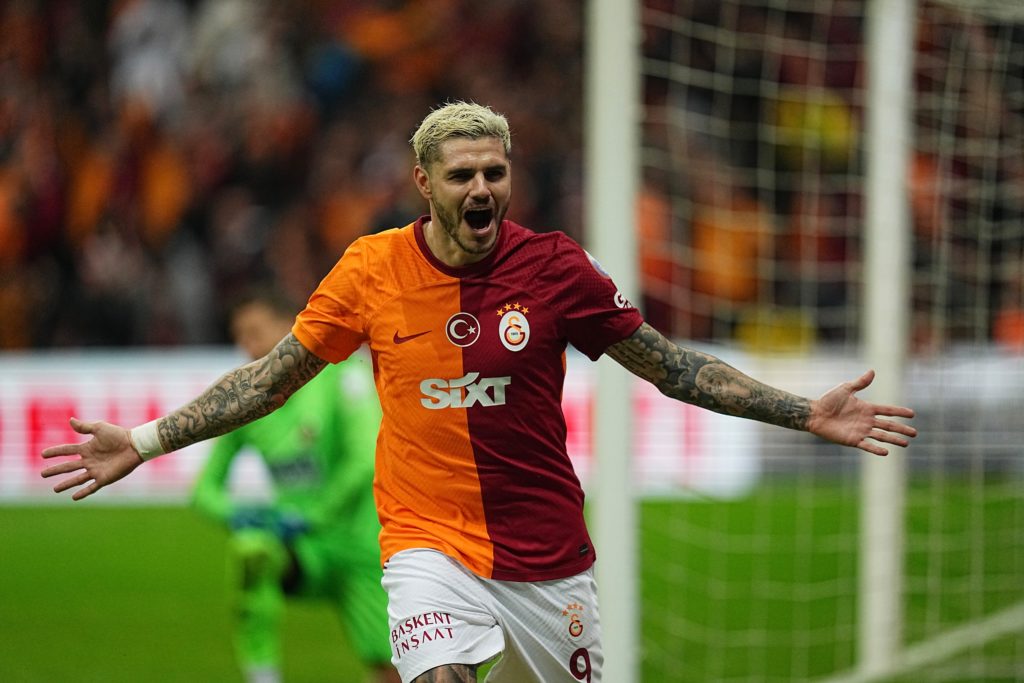 Galatasaray evinde Alanyaspor’u 4 golle geçti