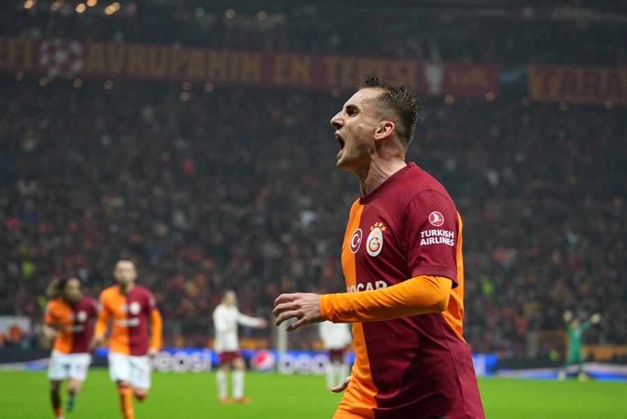 Galatasaray, Manchester United’ı salladı yıkamadı