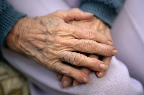 Demans hastası yaşlı kadın Almanya’da kayboldu