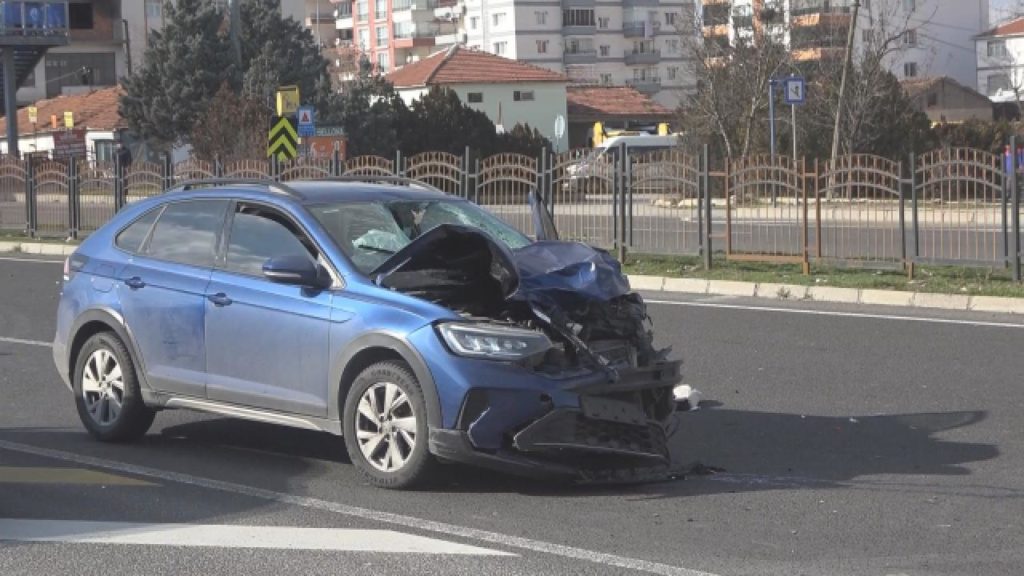 Gurbetçi sürücü Türkiye’de kazaya karıştı, 3 bin 400 euro kazandı