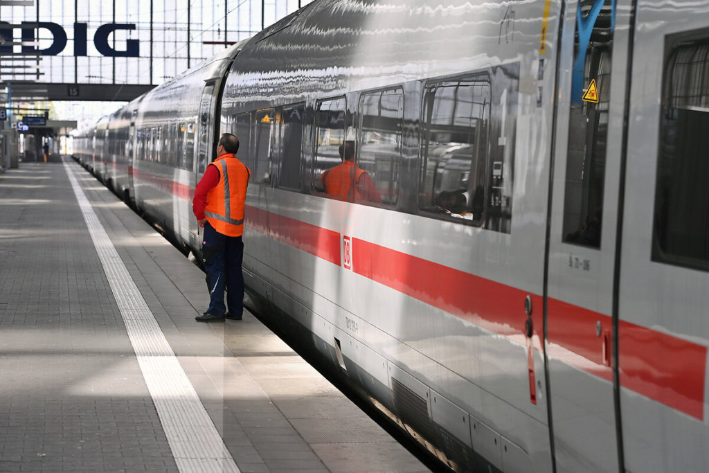 Almanya tren yollarında devrim gibi yenilik