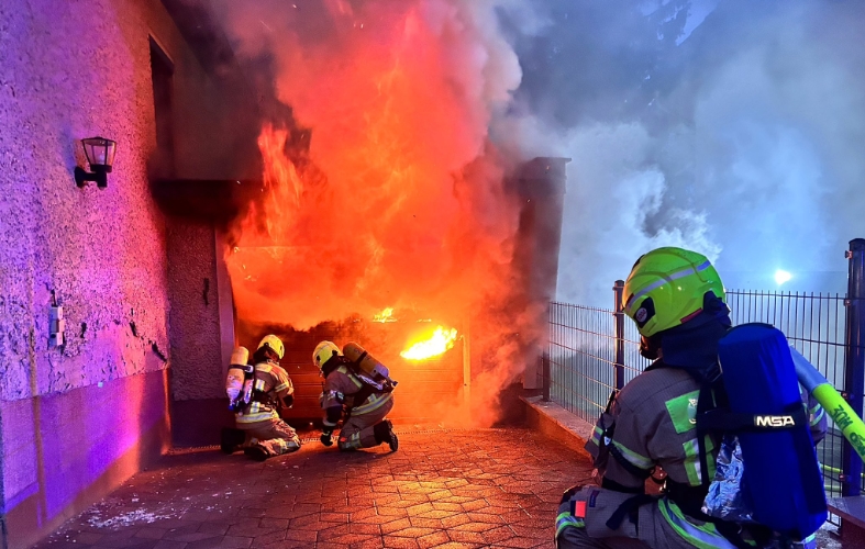 Almanya’da okul sınıfını ateşe verdiler, zarar büyük