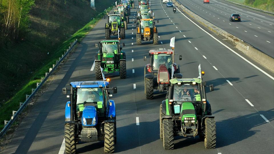 Avrupa’da çiftçi isyanı!