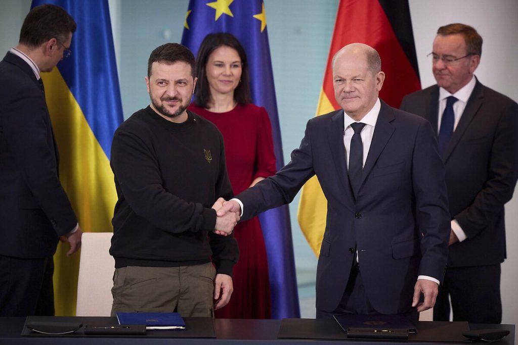 Almanya Ukrayna için seferberliğe başladı