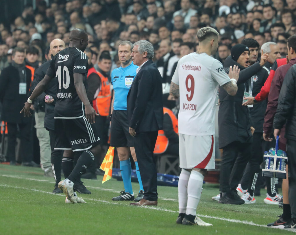Beşiktaş Teknik Direktörü Santos: 3. kez Beşiktaş’ın penaltısı verilmiyor