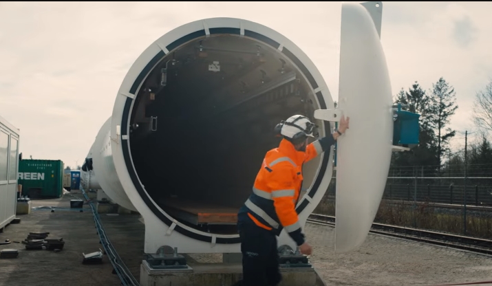 Avrupa’nın en uzun hyperloop tüp ağı açıldı