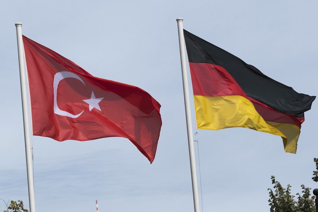 Almanya, Türkiye’nin Hannover Başkonsolosluğu’na saldırıyı kınadı