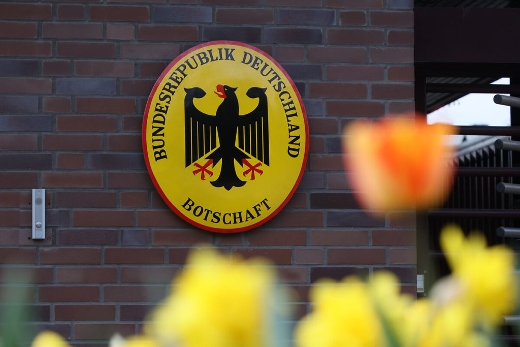 Almanya Büyükelçiliği’nden, Türk vatandaşları için vize başvurularının kapatıldığı iddiasına yanıt