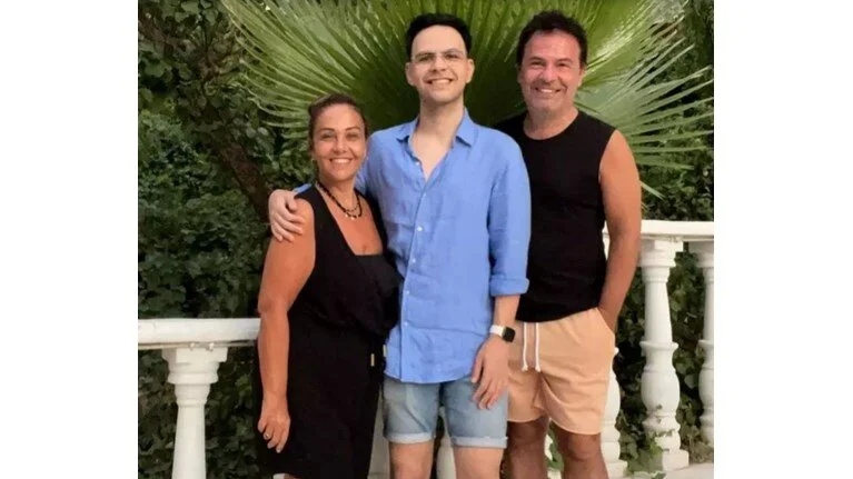 Ünlü oyuncunun oğlu cinsiyet değiştirmeye hazırlanıyor