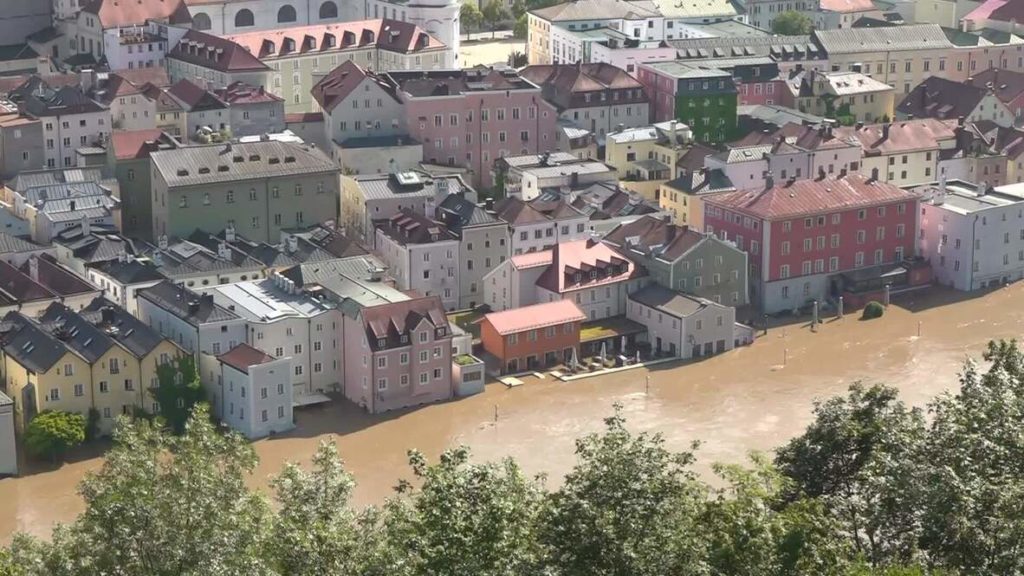 Almanya’da sel felaketi: 5 ölü, 1 itfaiyeci kayıp