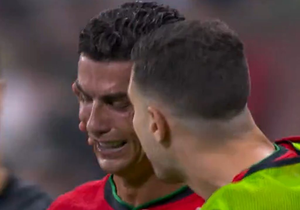Portekiz tur atladı, Ronaldo gözyaşlarına boğuldu