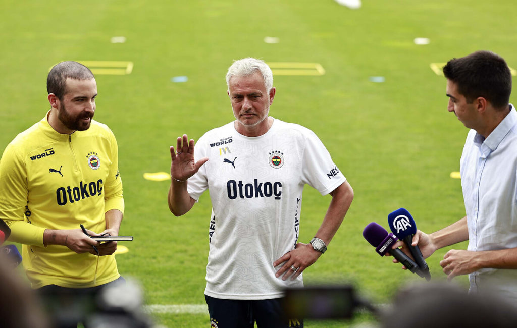 Galatasaray mağlubiyeti sonrası basın toplantısına katılmayan Mourinho nedenini açıkladı