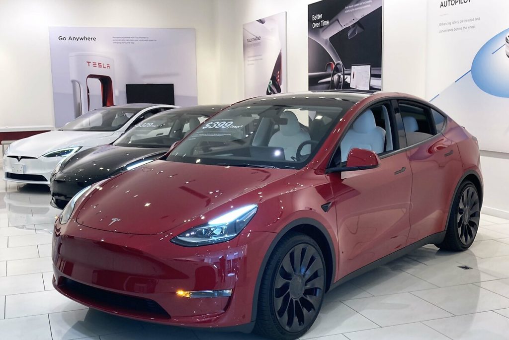 Tesla’dan Almanya’daki fabrikasıyla ilgili yeni kampanya