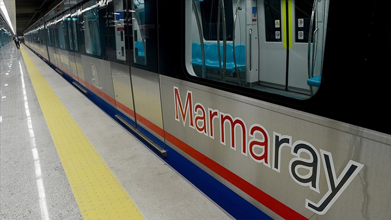 Marmaray’da bir kişi intihar etti: Seferler durduruldu