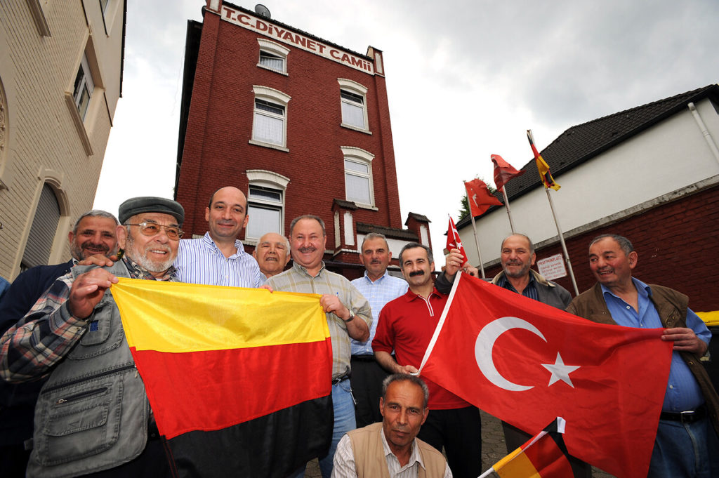 Almanya’da değişen soyadı kanununa göre, Türklerde ‘dük’ olabilecek