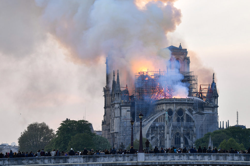 Notre Dame Katedrali yeniden açılıyor: 50 devlet ve hükümet başkanı törene katılacak