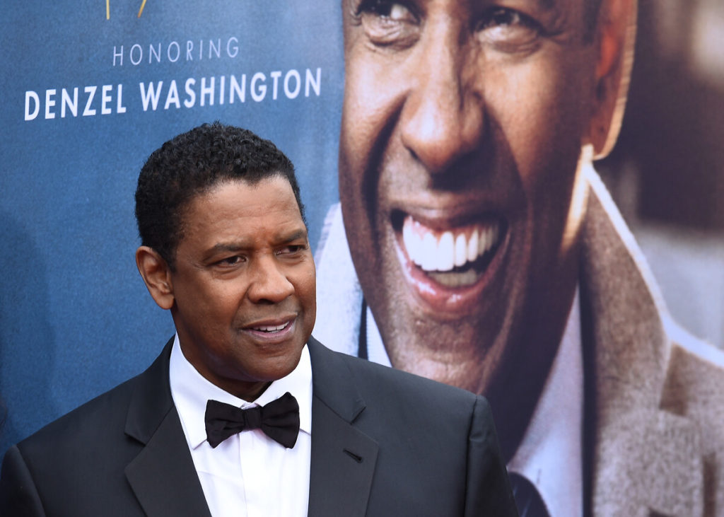 Ünlü oyuncu Denzel Washington papaz oldu