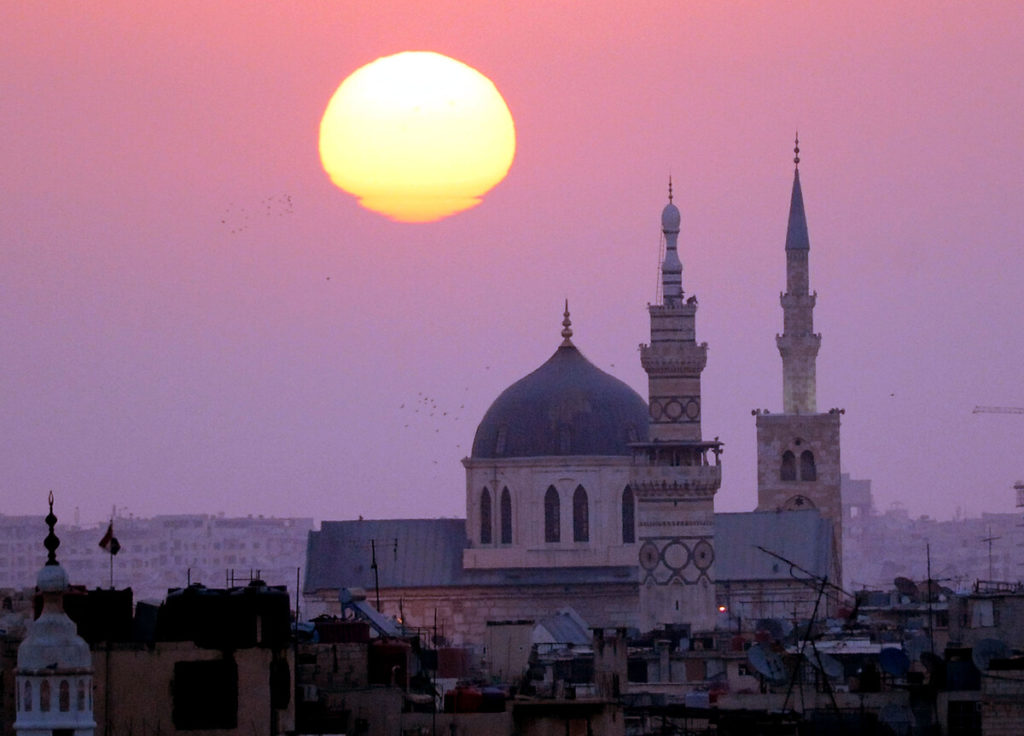 Şam’daki Emevi Camii’nde izdiham: 1’i çocuk 3 kişi öldü, çok sayıda yaralı var