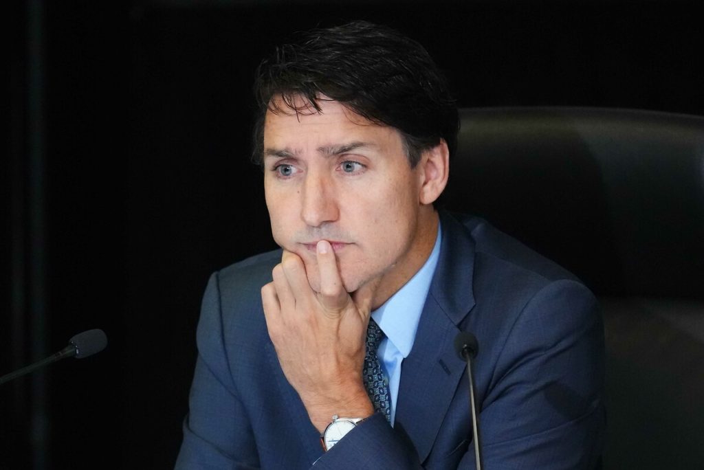 Kanada Başbakanı Justin Trudeau istifa etti