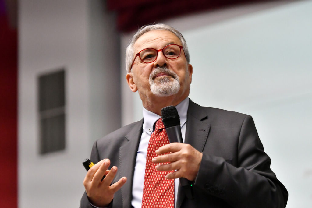 Ege Denizi’ndeki deprem fırtınası korkutuyor: Naci Görür’den uyarı geldi