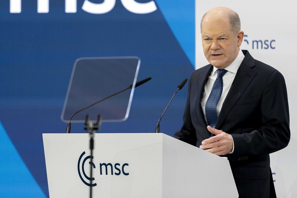 Scholz: Dışarıdan demokrasimize, seçimlerimize karışılmasını kabul etmeyeceğiz