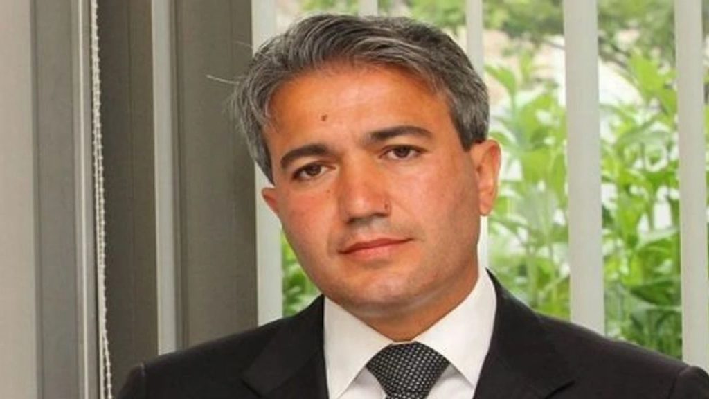 Brüksel’de mahkeme kararıyla tekrarlanan seçimde Emir Kır tekrar kazandı