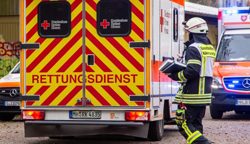 Almanya’da helikopter düştü: 2 kişi hayatını kaybetti