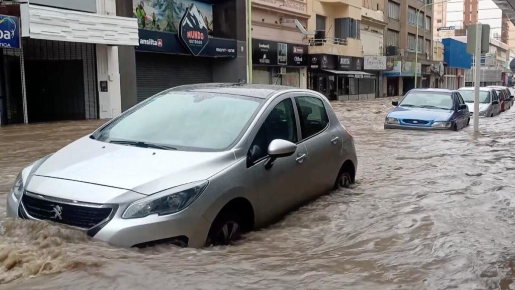 Arjantin’de şiddetli yağış: En az 10 ölü