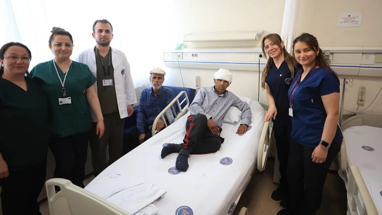 Hastanede yangın çıktı, sağlık ekipleri yangına rağmen ameliyata devam etti
