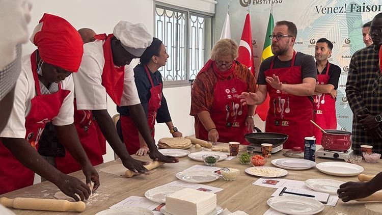 Cumhurbaşkanı’nın eşinden Kayseri yağlaması