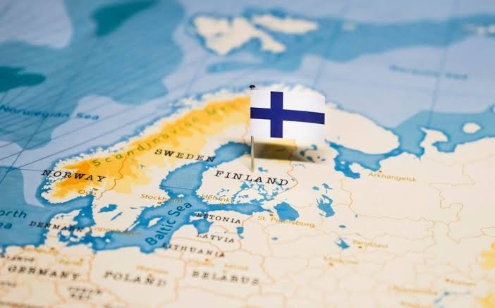 8 yıldır dünyanın en mutlu ülkesinin Finlandiya seçilmesinin nedenleri?