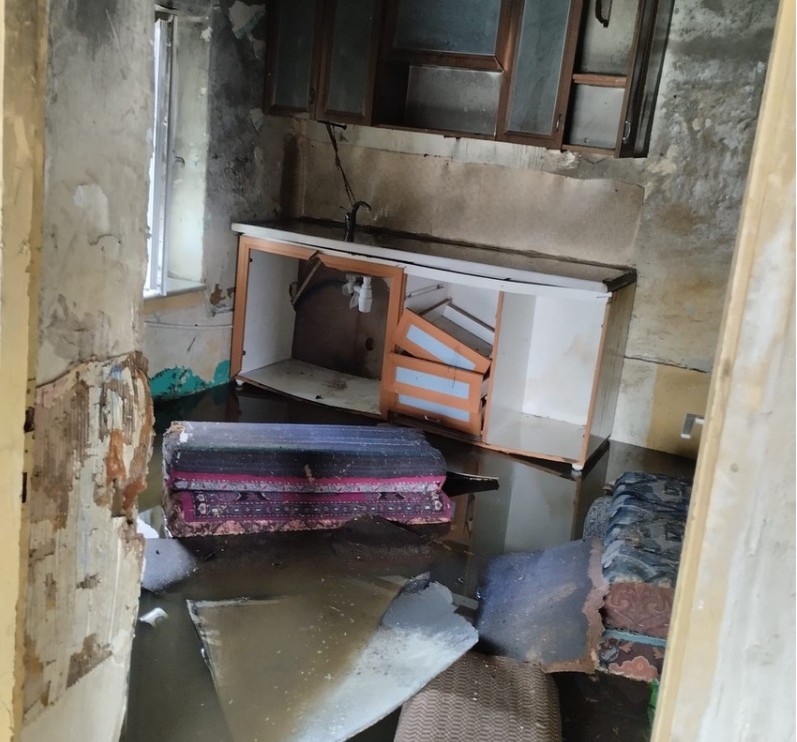 Gurbetçinin evi kül oldu