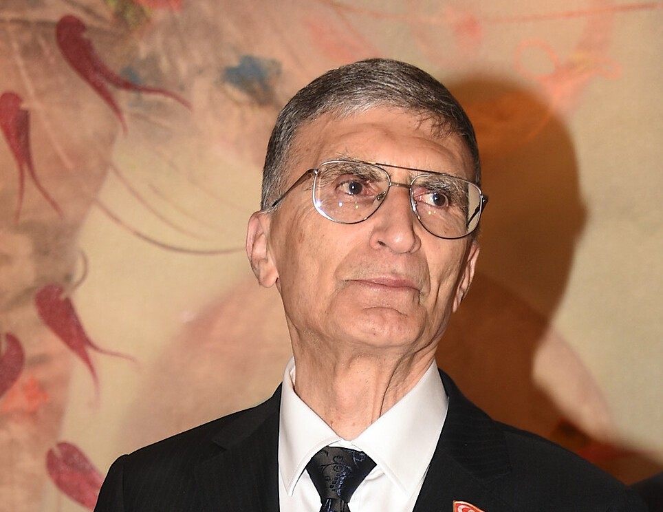 Nobel ödüllü Prof. Dr. Aziz Sancar feryat etti