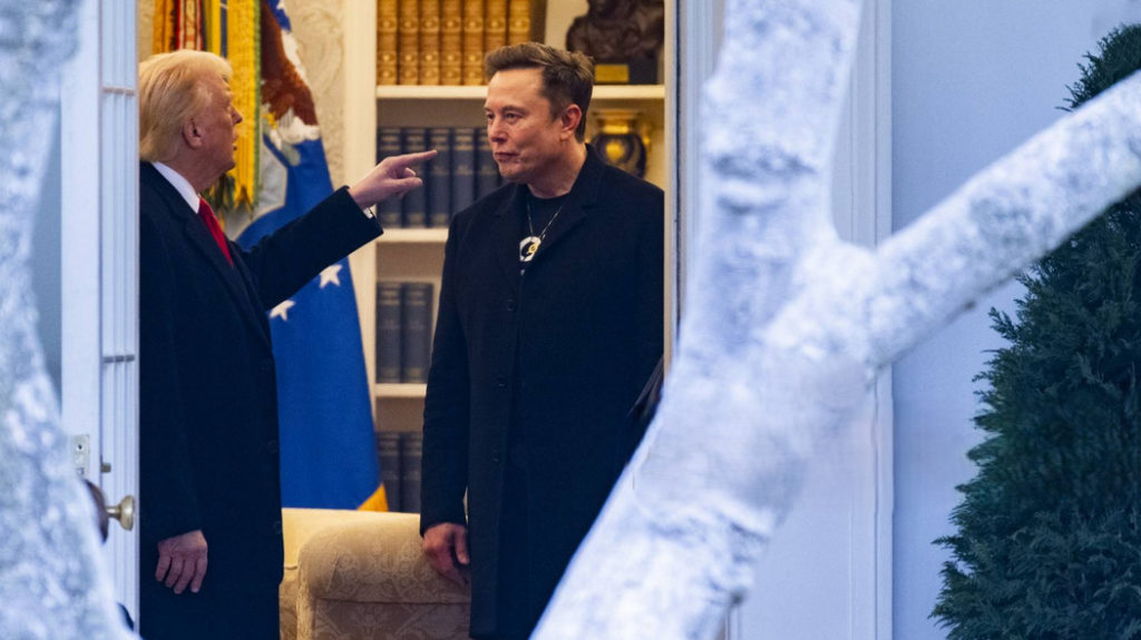Elon Musk işe geri döndü: “Tekrar 7/24 çalışıyorum”