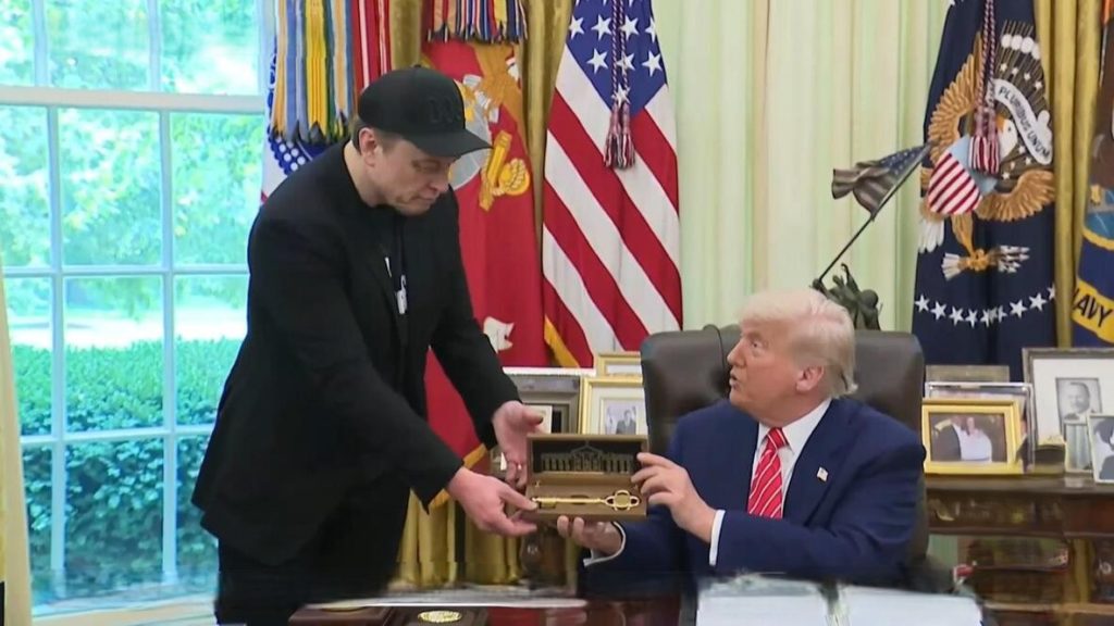 Trump, Elon Musk’a Beyaz Saray’ın anahtarını verdi