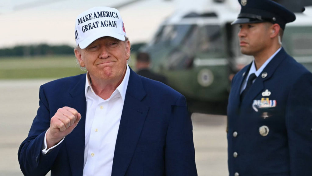 Trump, AB’ye yönelik yüzde 50’lik gümrük vergisini 9 Temmuz’a erteledi
