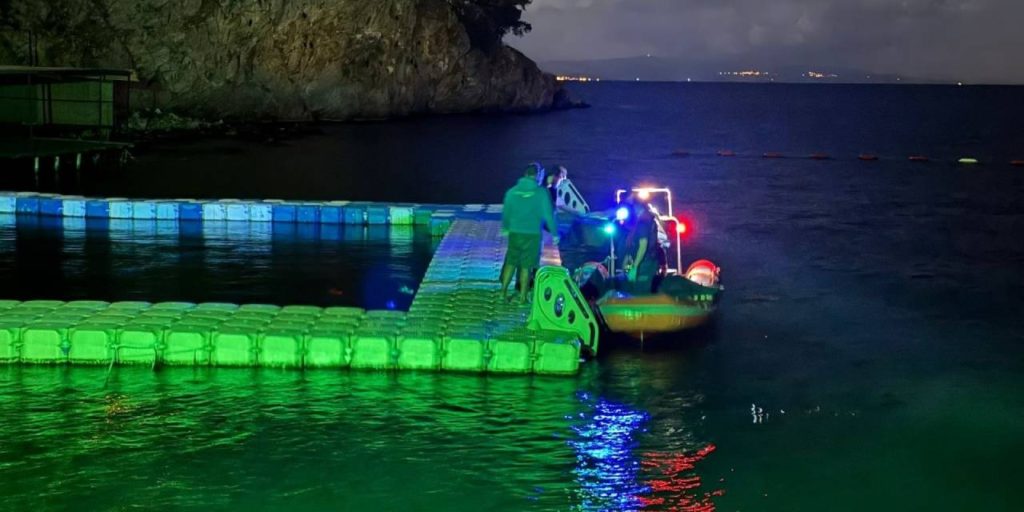 Denizi seyrederken kayalıklara çakılıp öldü