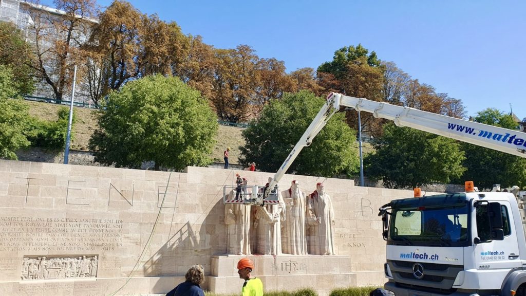 Cenevre’de, Reformcular Anıtına boyalı saldırı
