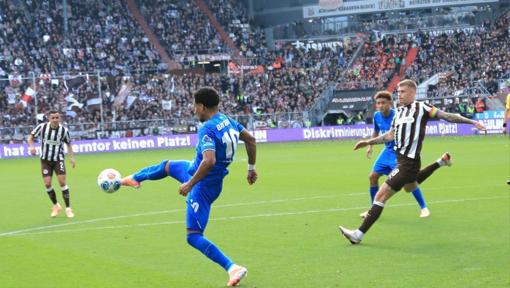 St. Pauli, Leverkusen’e boyun eğdi