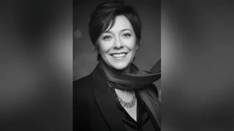 Sahte içkiden zehirlenen yazar hayatını kaybetti