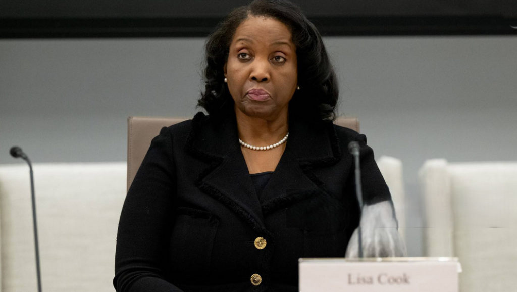 ABD Yüksek Mahkemesi’nden Trump’a fren: Fed üyesi Lisa Cook görevinde kalacak