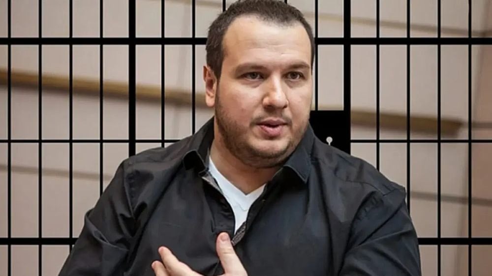 Şahan Gökbakar, Türkiye’den taşındı