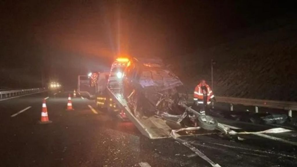 Feci kaza: Aynı aileden 4 kişi hayatını kaybetti
